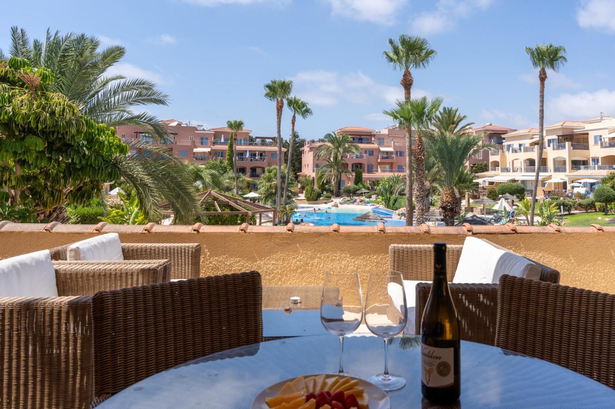 Tropical Paradise In Harbour Paphos, Central & Close To Beach Luaran gambar